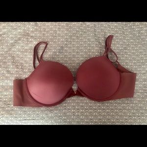 Victoria’s Secret Sexy Illusions push up bra